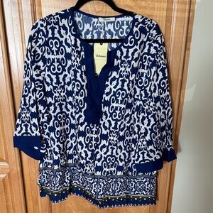 NWT Blue and White Patterned Women's Top